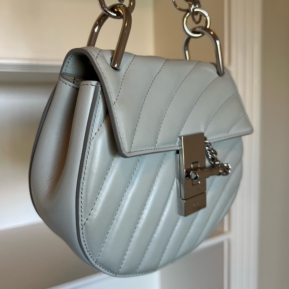 CHLOE Mini Drew Bijou Quilted Smooth Calfskin Shoulder Bag - Airy Grey/Baby Blue - Picture 4 of 14